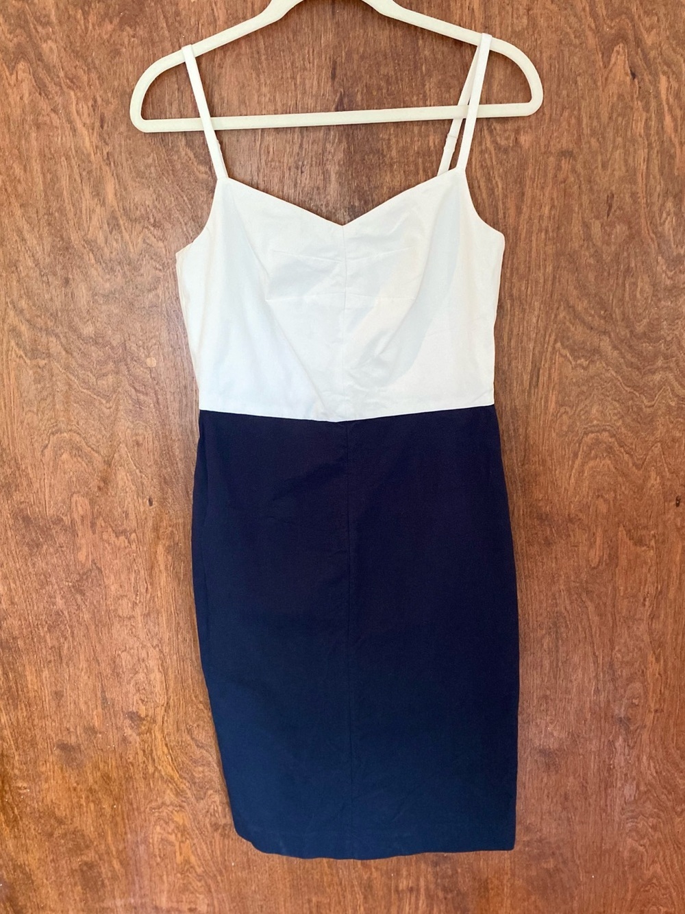 Banana Republic Colorblock Sheath Dress Ivory Blue Size 4 Sweetheart Neck Pencil - Picture 3 of 8